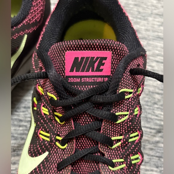 Nike Zoom Structure 18 Ladies Running Shoes Size 9.5 - Picture 2 of 8